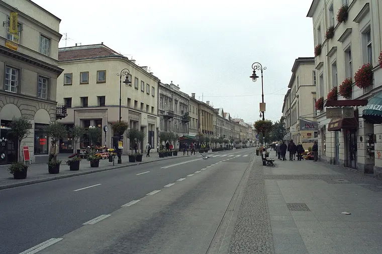 Warszawska ulica Nowy Świat, gdzie odbywały się Dni Tajlandii