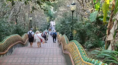 Wat Phra That Doi Suthep: świątynia nad Chiang Mai