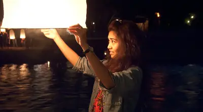 Loy Krathong w Tajlandii: święto światła i krathongi