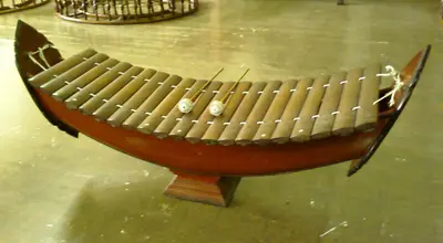 Muzyka tajska: ranad ek, gong, flet i bęben