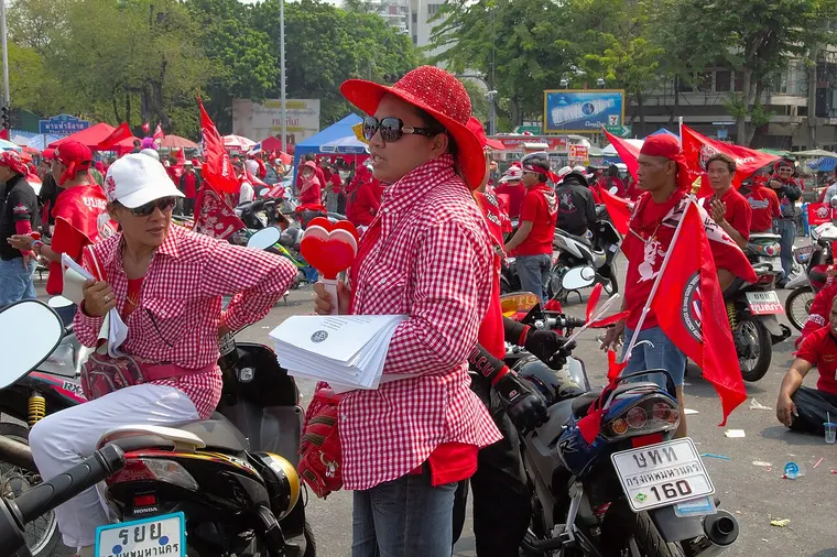 Czerwone Koszule podczas demonstracji w Bangkoku