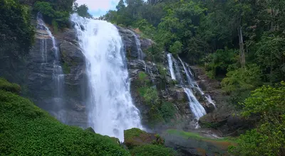 Doi Inthanon: park narodowy, szczyt i wodospady
