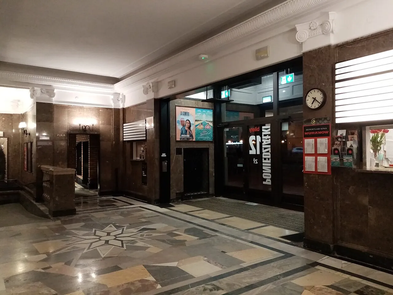 Hol kina Muranów w Warszawie