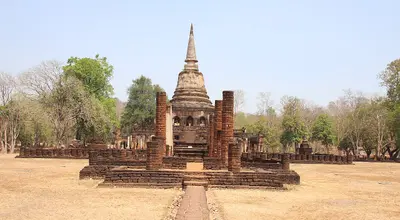 Si Satchanalai: park historyczny, rzeka Yom i ruiny