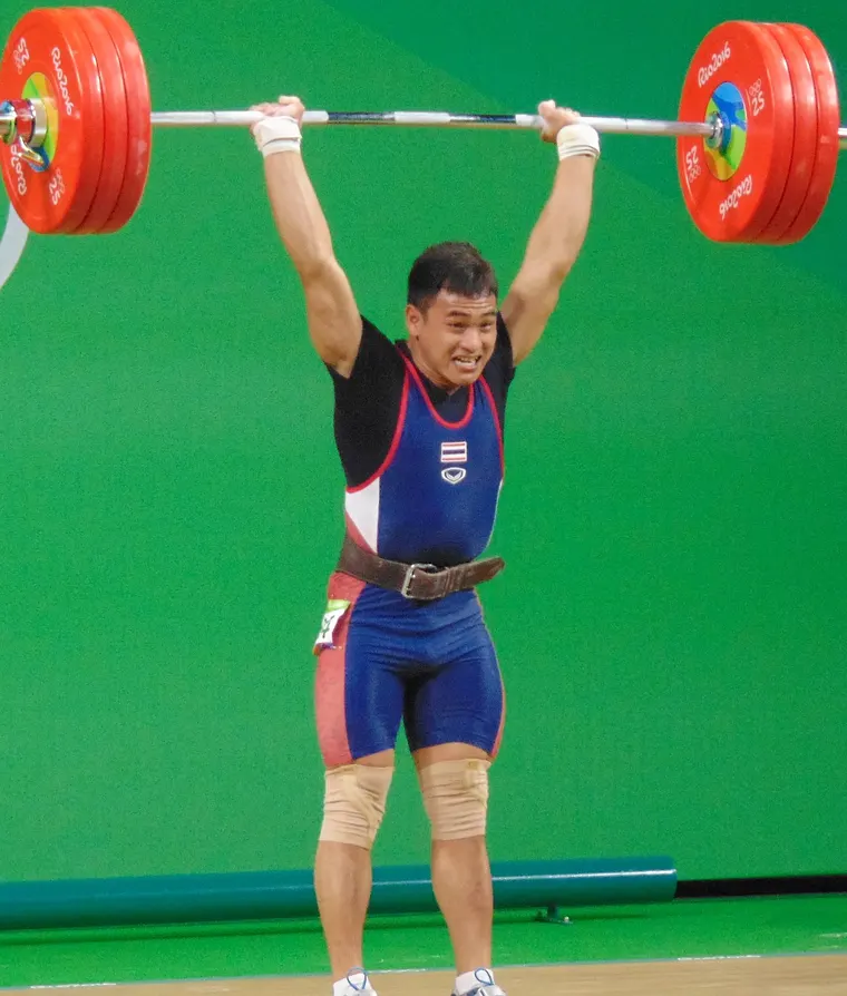 Tajski sztangista Tairat Bunsuk na igrzyskach olimpijskich w Rio de Janeiro w 2016 roku
