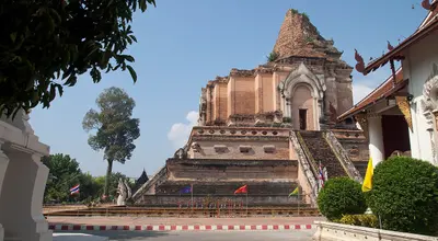Wat Chedi Luang w Chiang Mai: chedi, Lanna i filar miasta