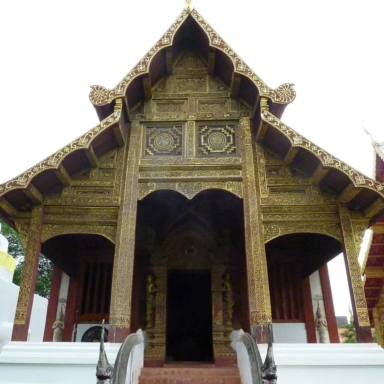 Wihan Lai Kham w Wat Phra Singh