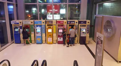 Wymiana waluty w Tajlandii: euro, dolary, bankomaty