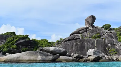 Wyspy Similan: nurkowanie, rafy i sezon z Phuket